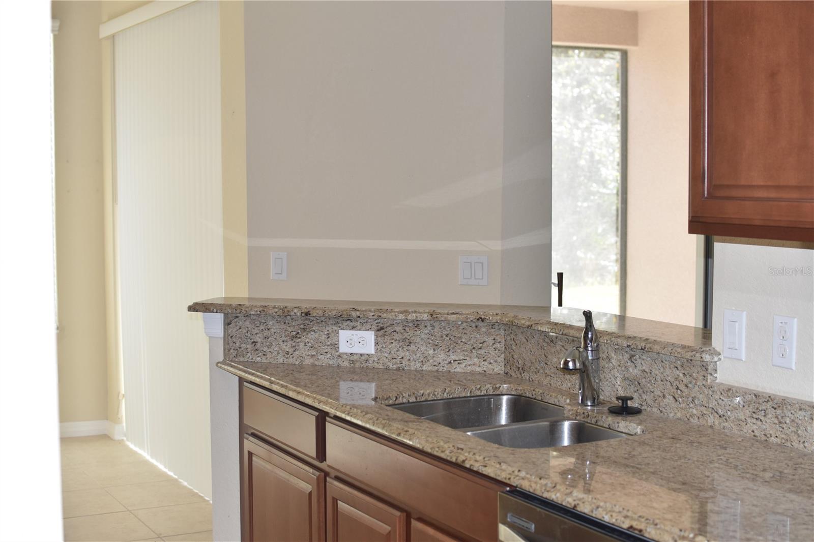 Image 12 of 50 For 8350 Bella Tierra Court 8350