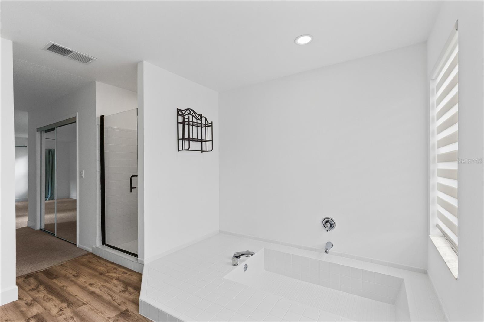 Image 15 of 37 For 1927 Palm View Drive