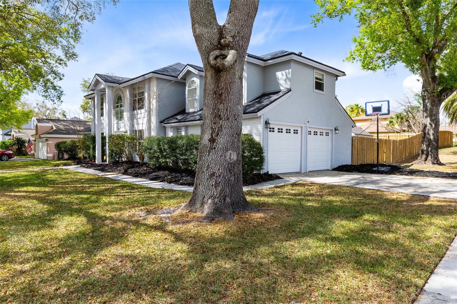 Image 3 of 37 For 1927 Palm View Drive