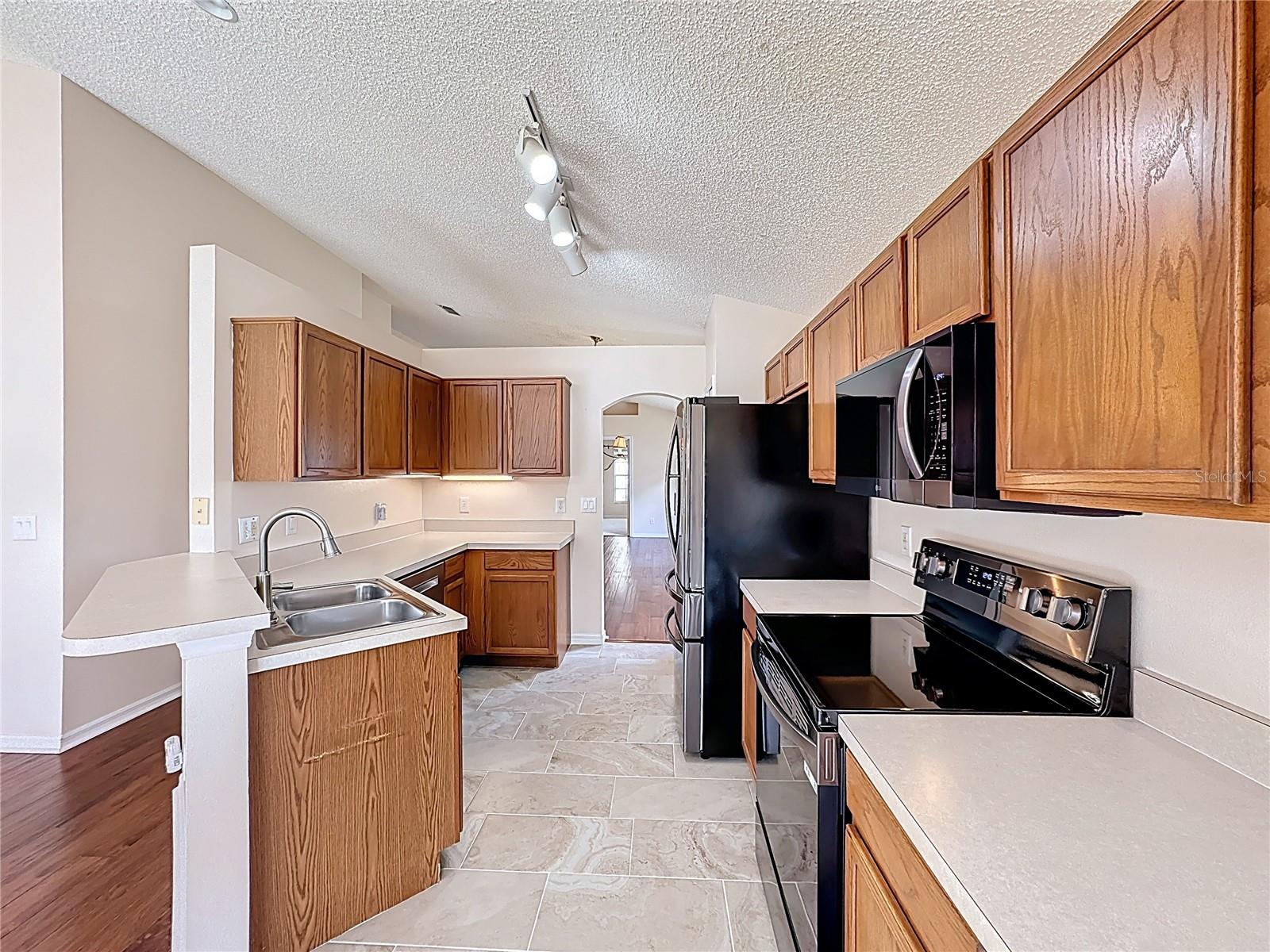 Image 14 of 41 For 3817 Shawn Circle