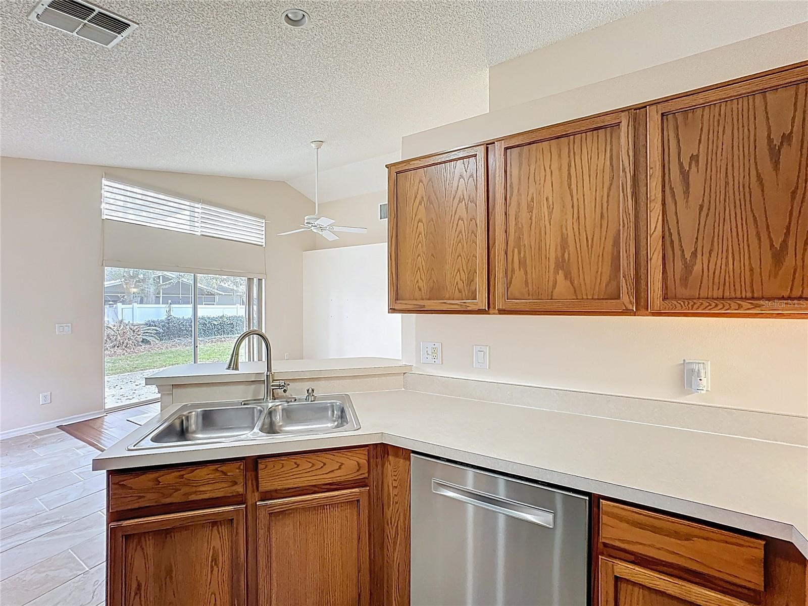 Image 16 of 41 For 3817 Shawn Circle