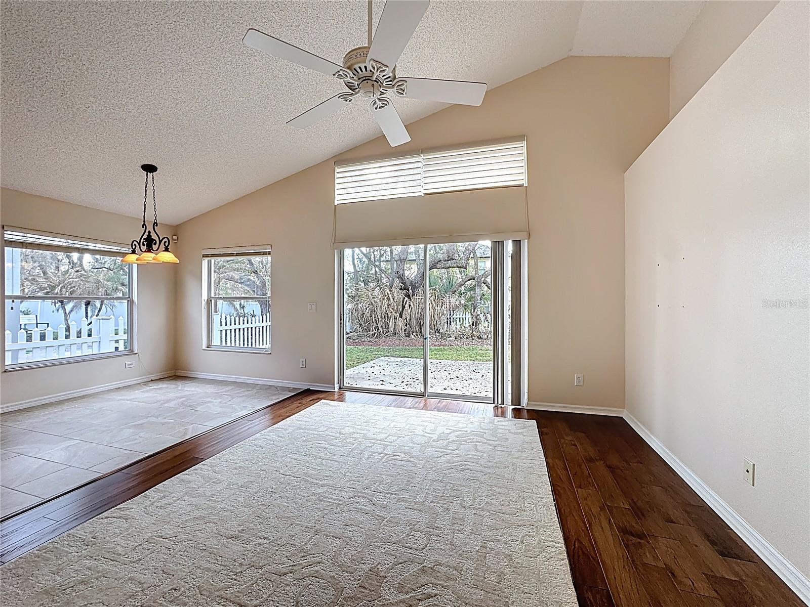 Image 20 of 41 For 3817 Shawn Circle