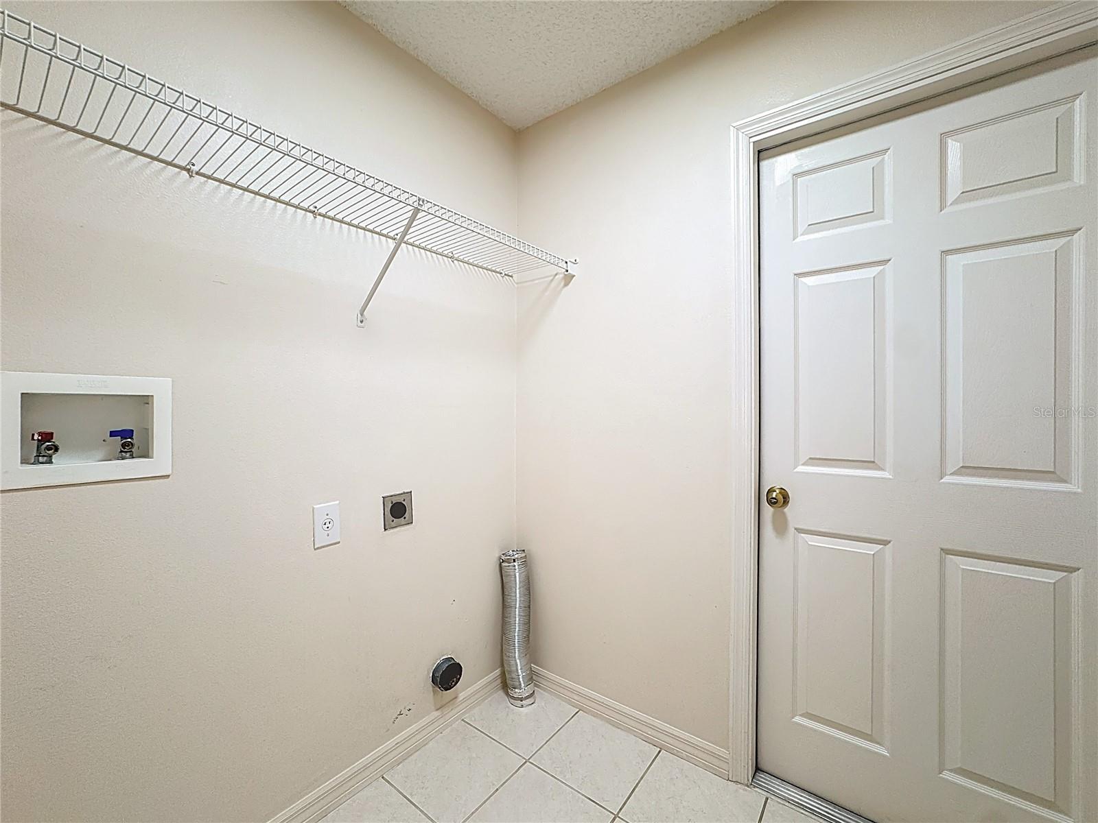 Image 36 of 41 For 3817 Shawn Circle