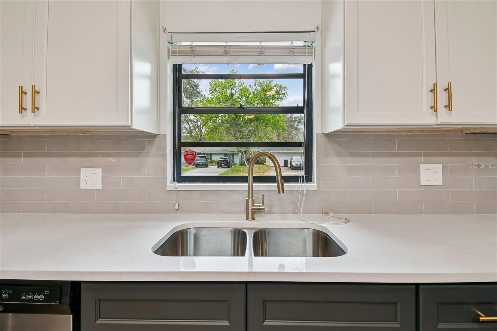 Image 10 of 50 For 2708 Lion Heart Road