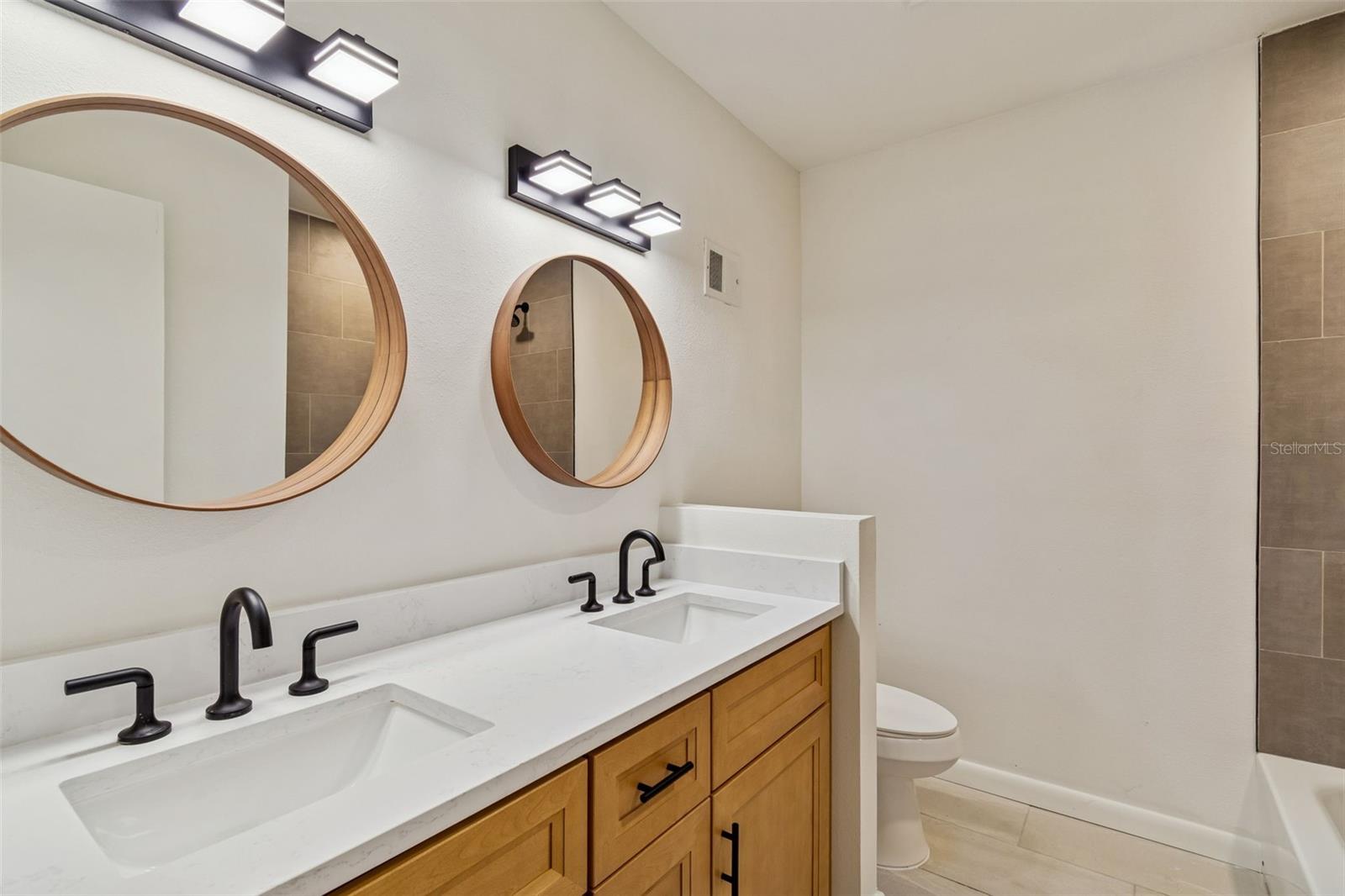 Image 30 of 50 For 2708 Lion Heart Road