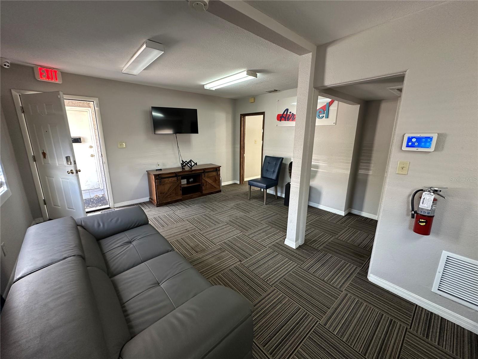 Image 5 of 9 For 1020 Pine Hills Road