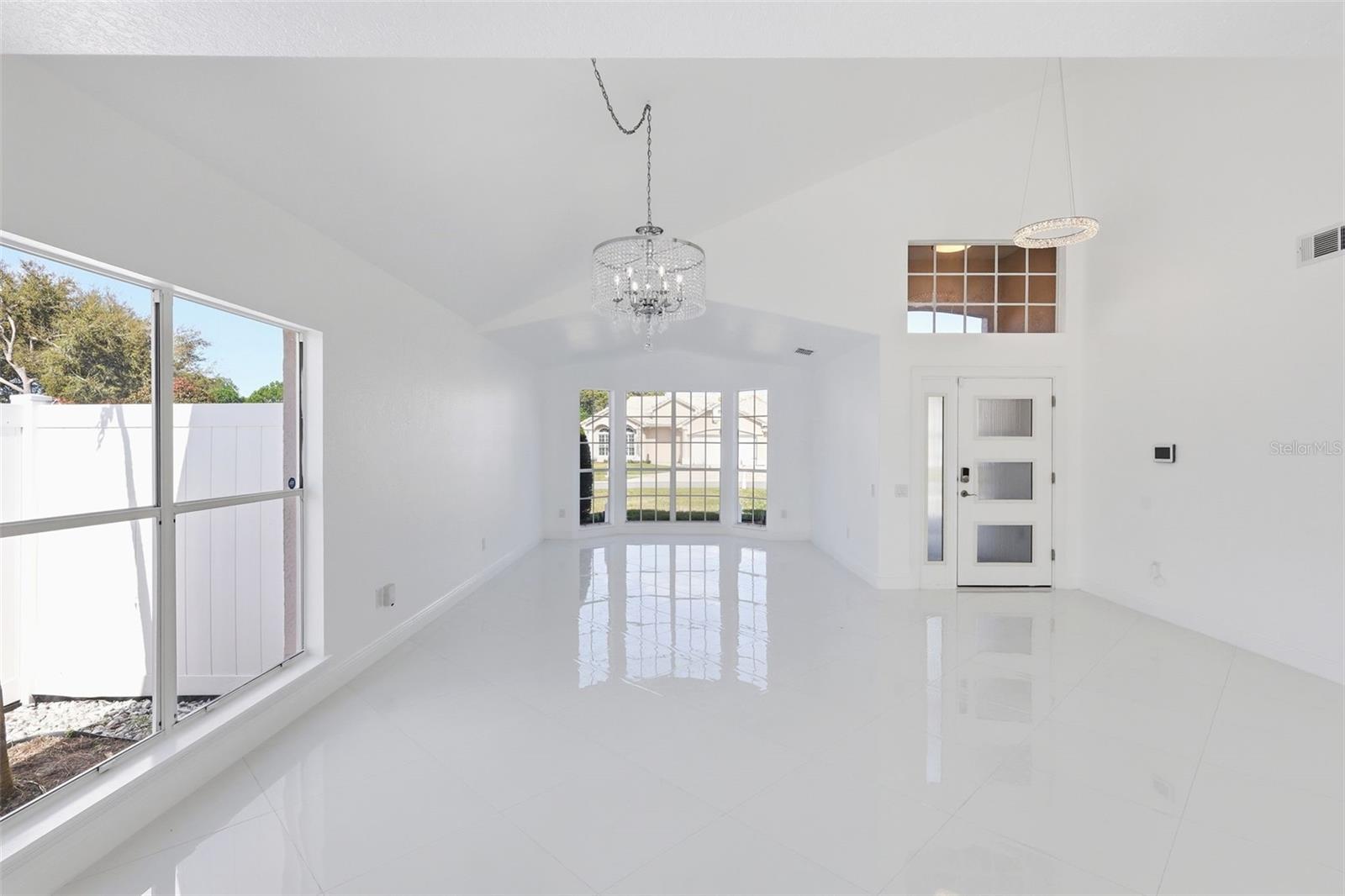 Image 13 of 43 For 3904 Woodsfield Court