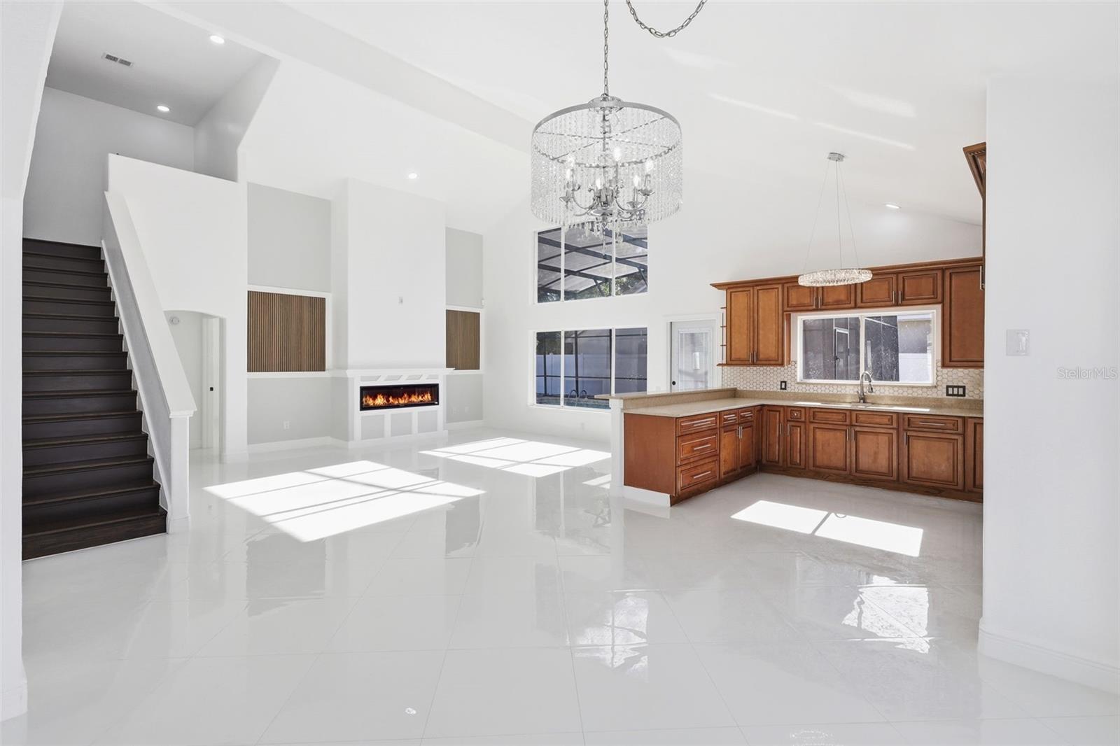 Image 23 of 43 For 3904 Woodsfield Court