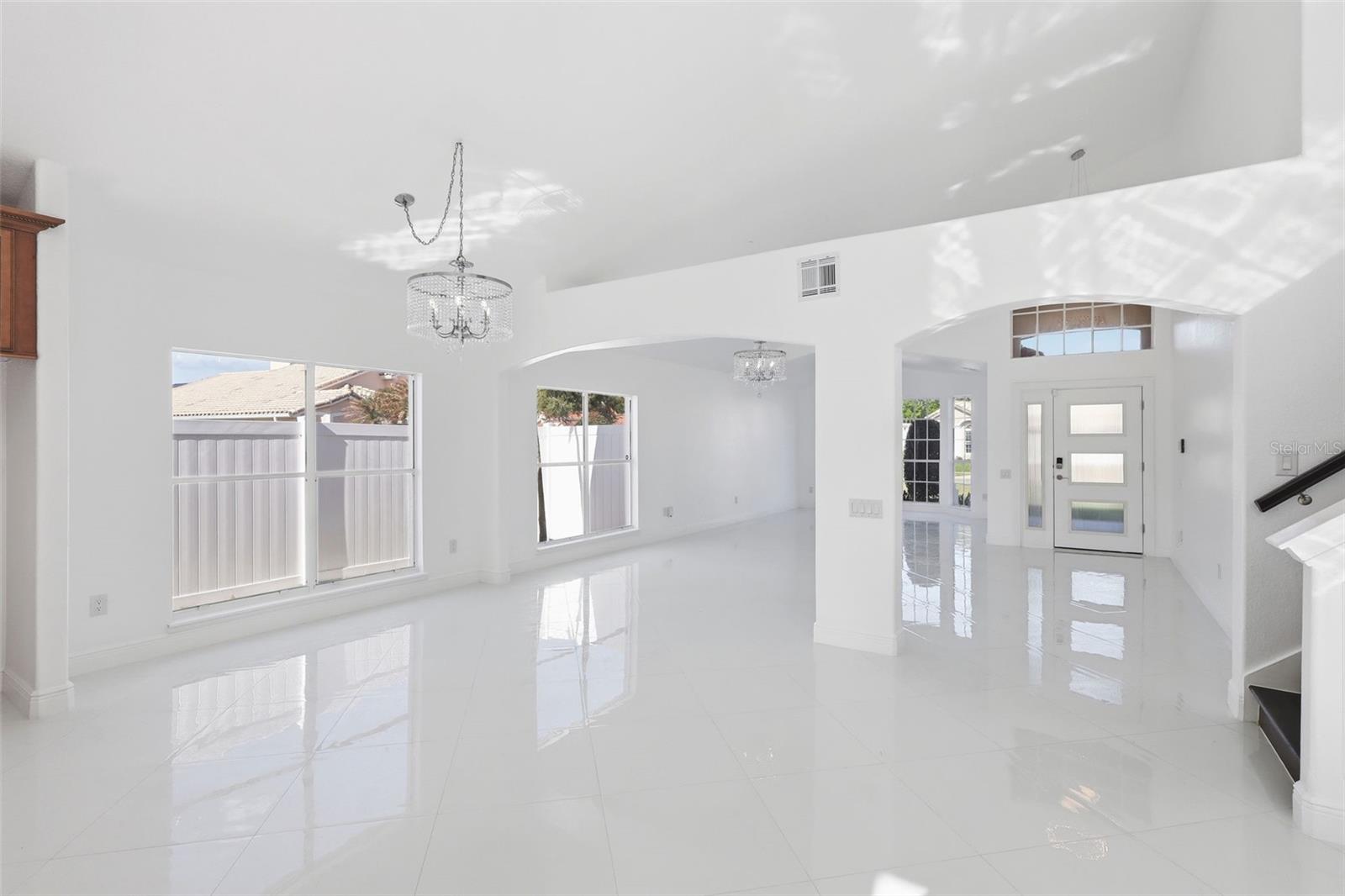 Image 24 of 43 For 3904 Woodsfield Court