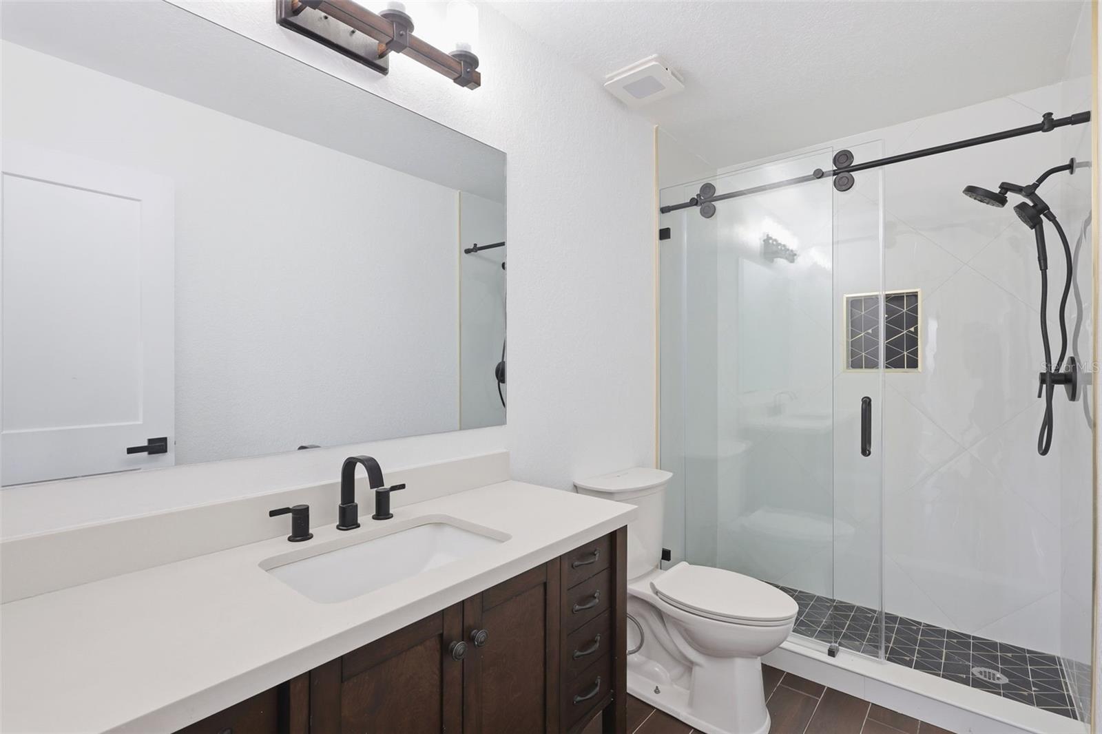 Image 32 of 43 For 3904 Woodsfield Court