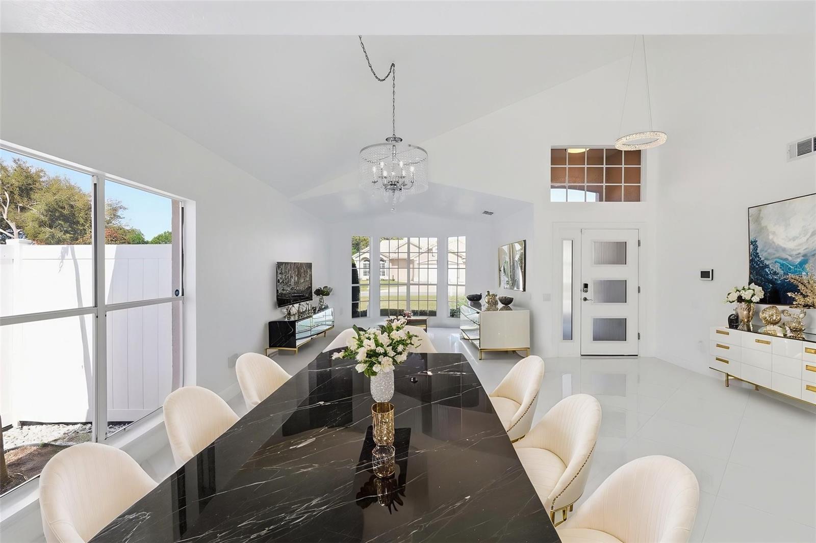 Image 4 of 43 For 3904 Woodsfield Court