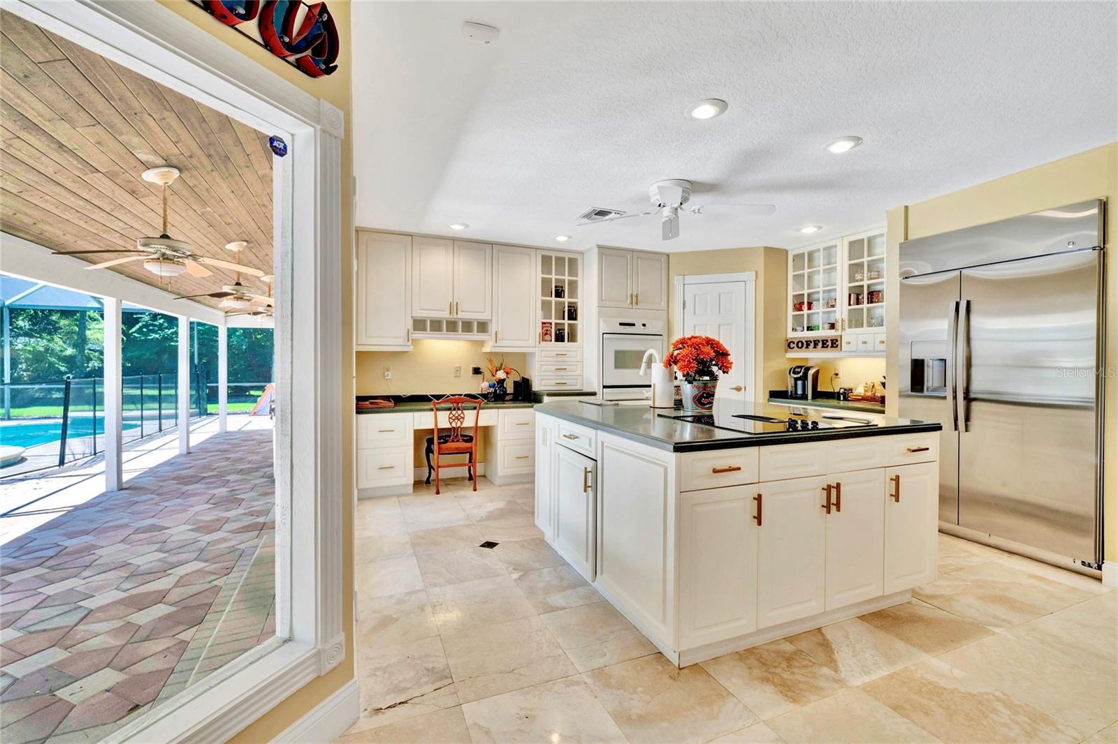 Image 10 of 30 For 1741 Alvarado Court