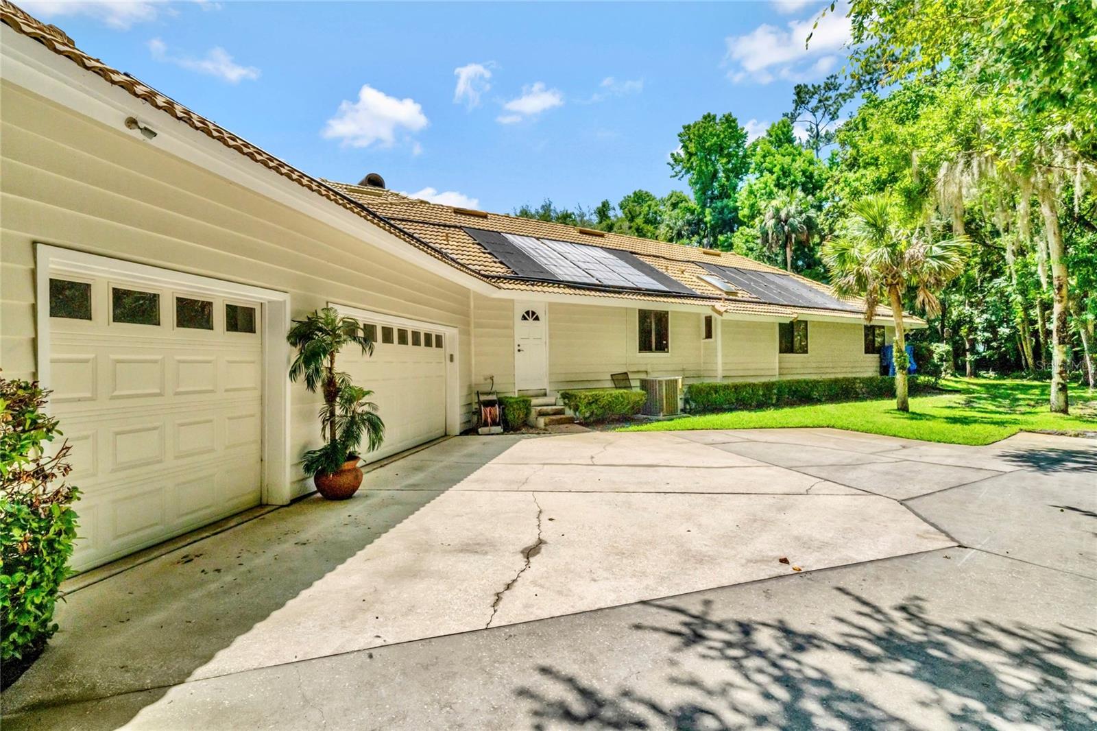 Image 28 of 30 For 1741 Alvarado Court