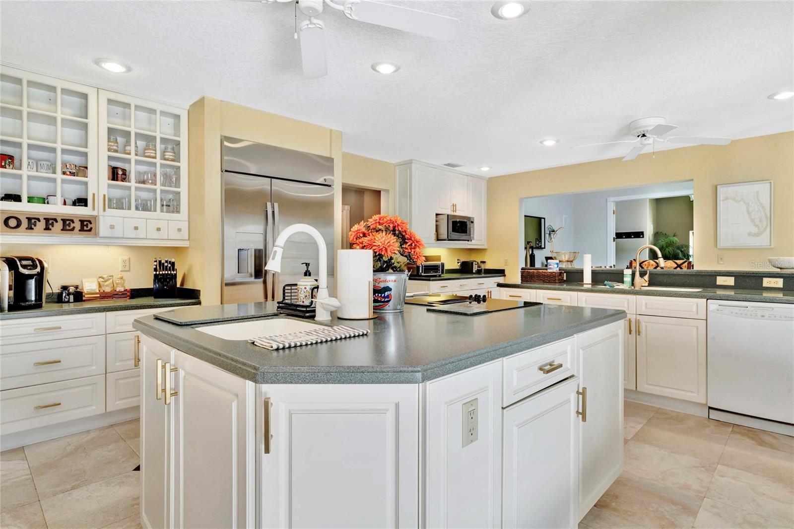 Image 9 of 30 For 1741 Alvarado Court