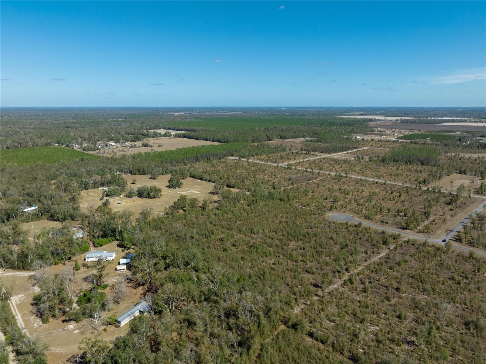 Image 20 of 33 For  213th Court 