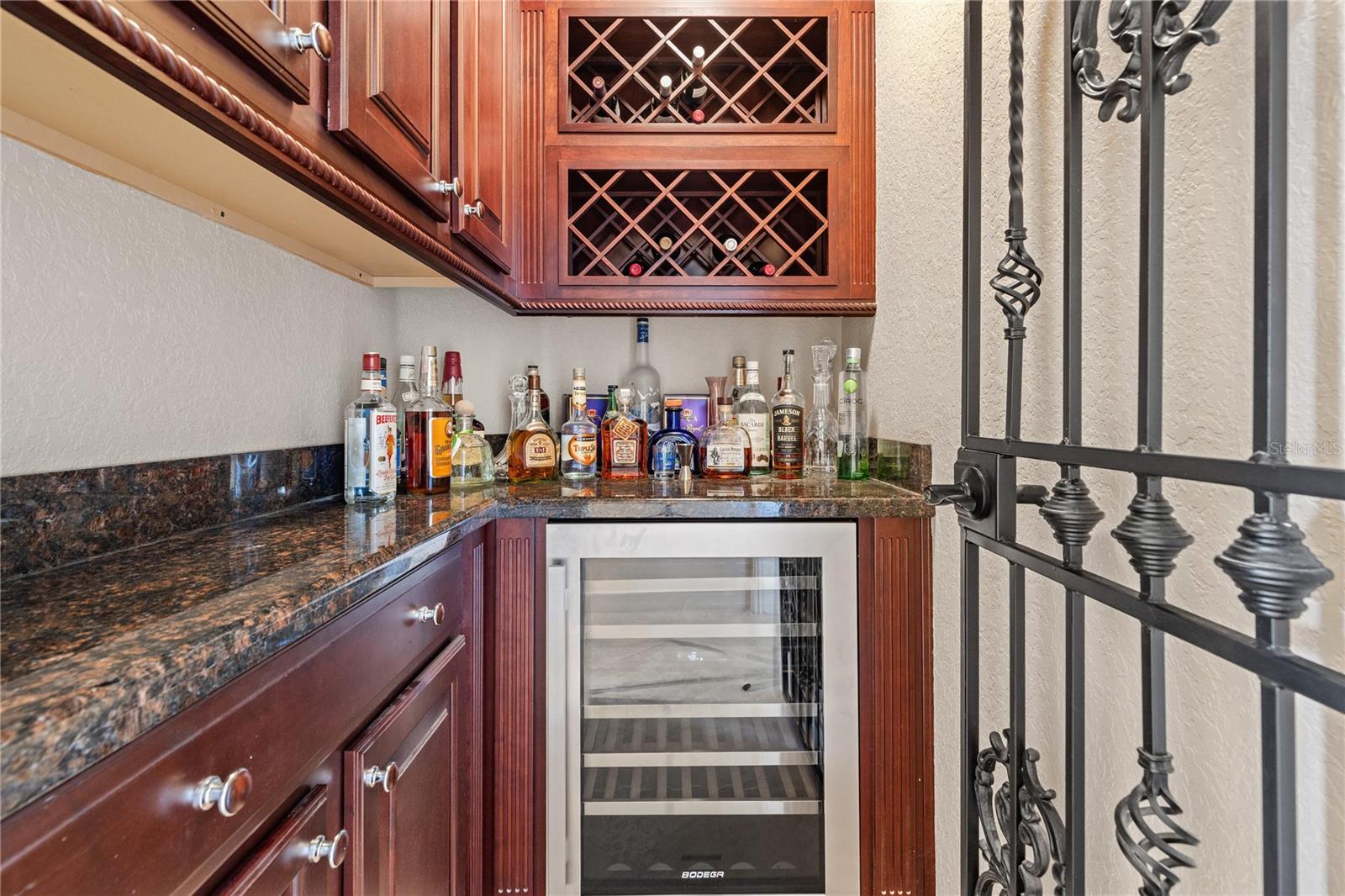 Image 34 of 56 For 1489 Langham Terrace