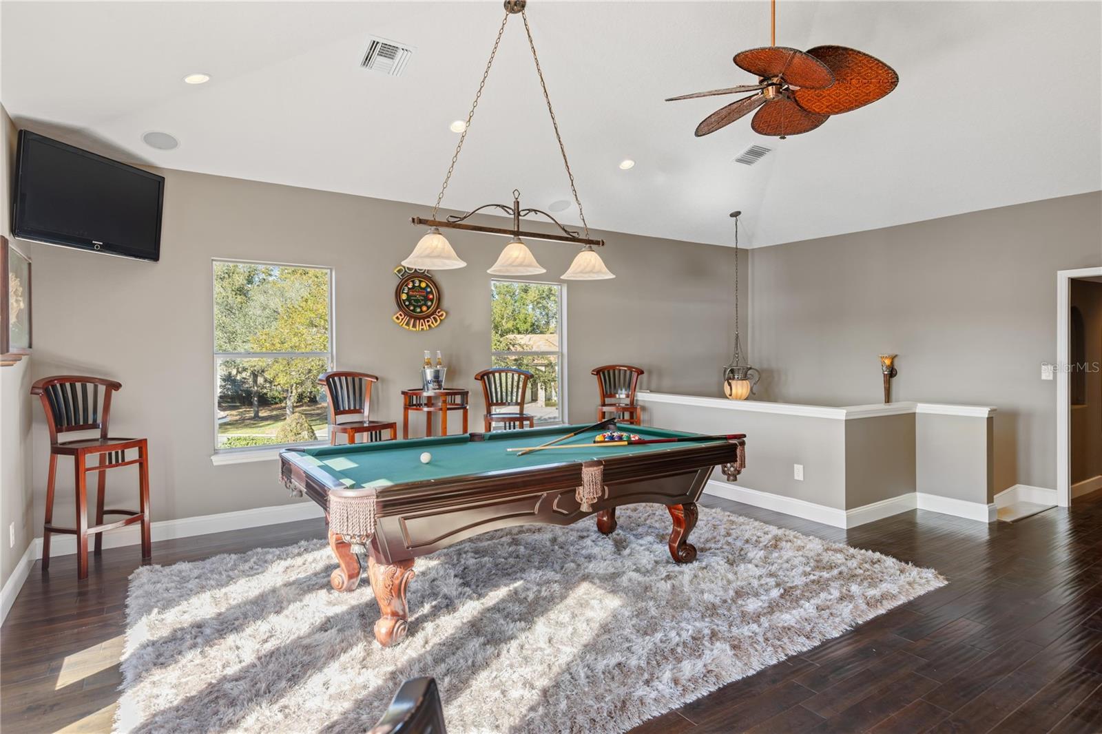 Image 39 of 56 For 1489 Langham Terrace