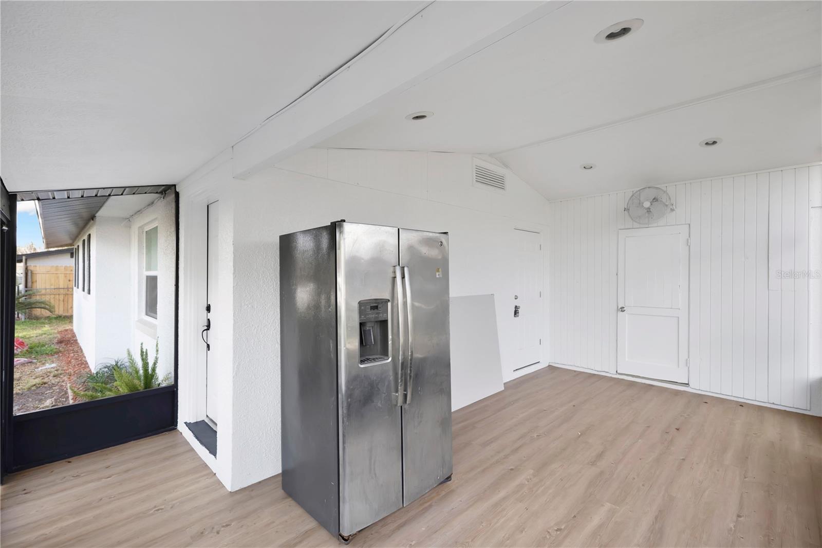 Image 11 of 27 For 212 Audrey Street