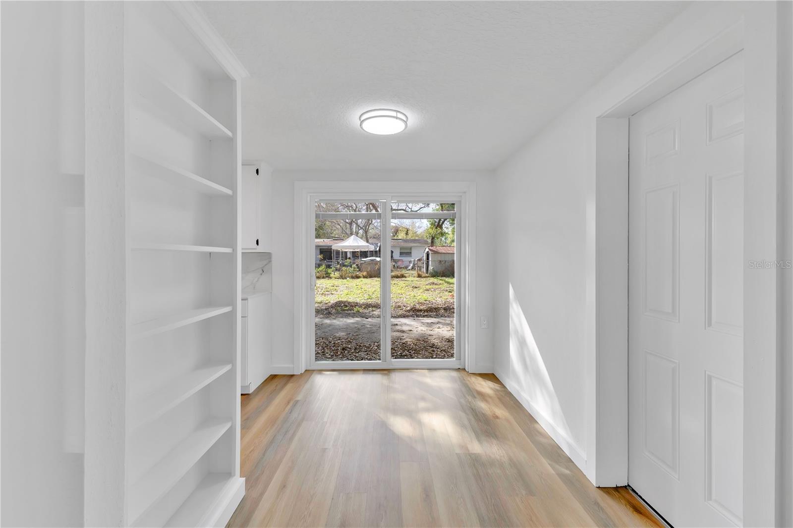 Image 12 of 27 For 212 Audrey Street