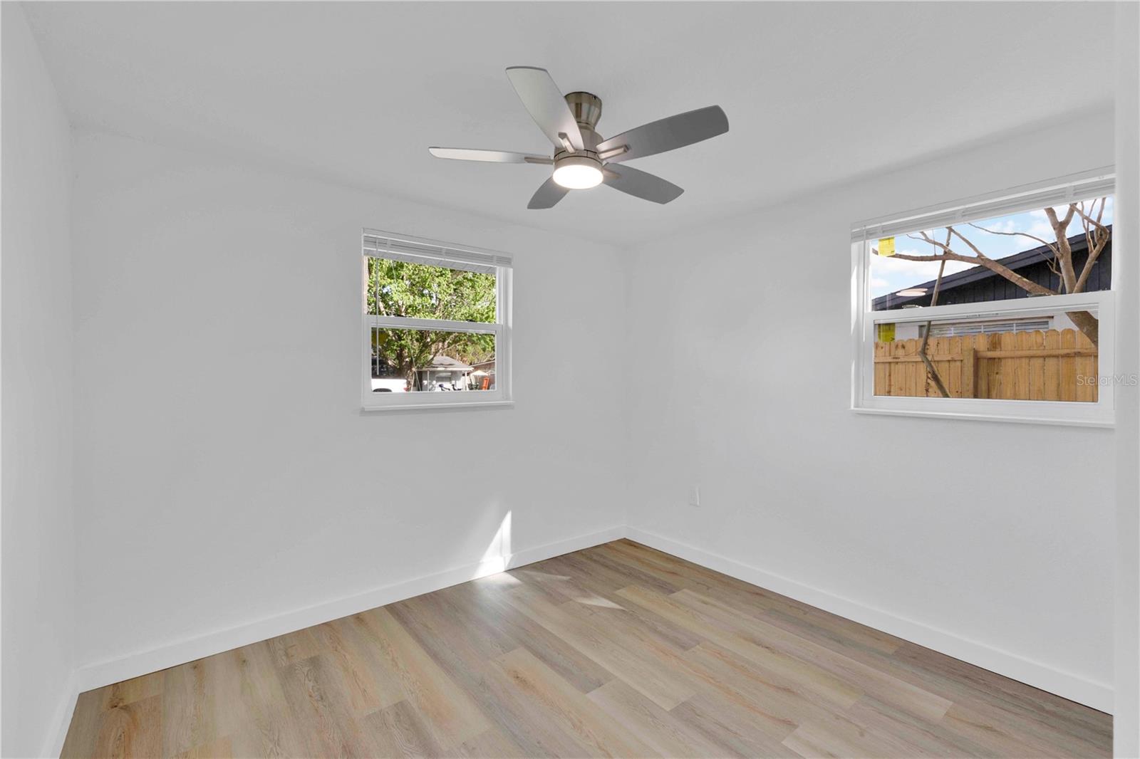 Image 13 of 27 For 212 Audrey Street