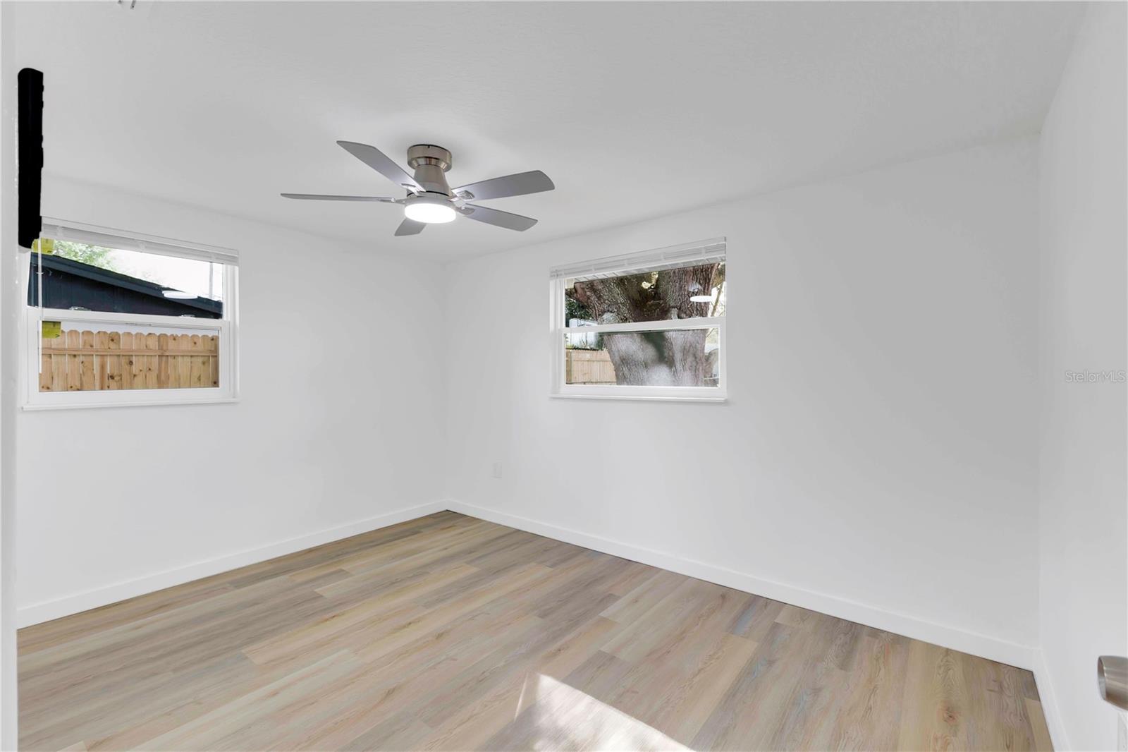 Image 16 of 27 For 212 Audrey Street