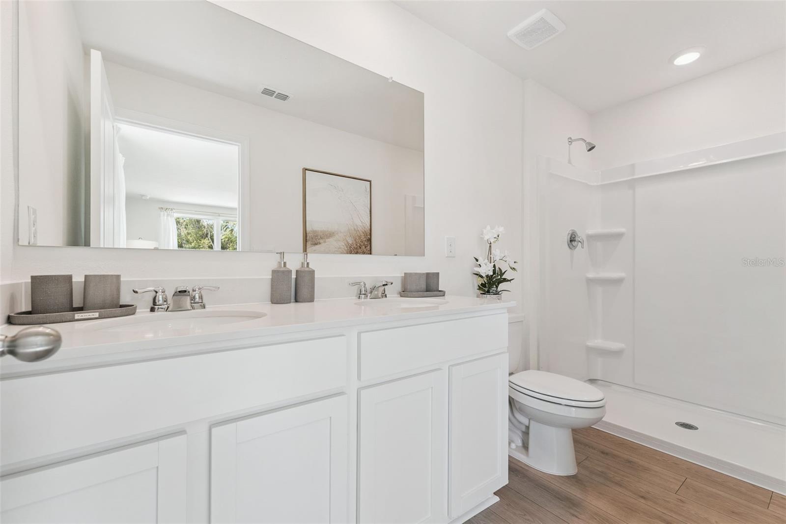 Image 26 of 33 For 690 Moscato Drive