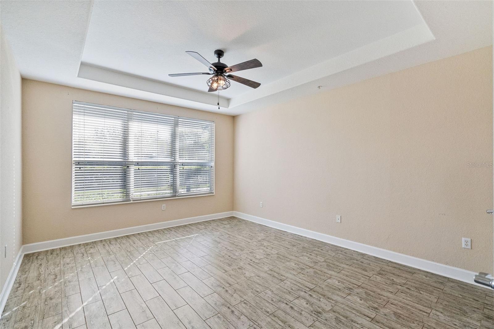 Image 20 of 64 For 3099 Metro Sevilla Drive 101