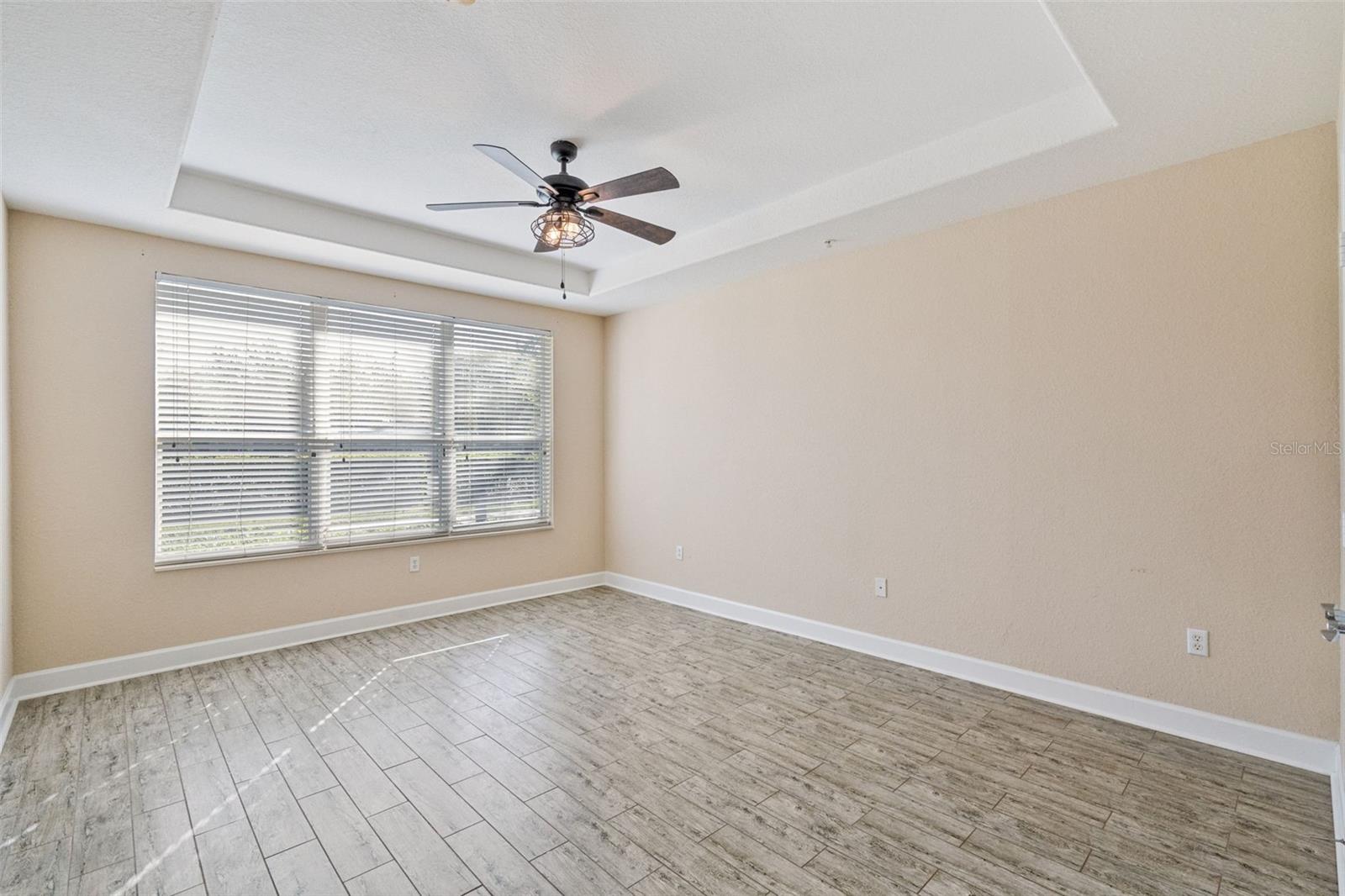 Image 21 of 64 For 3099 Metro Sevilla Drive 101