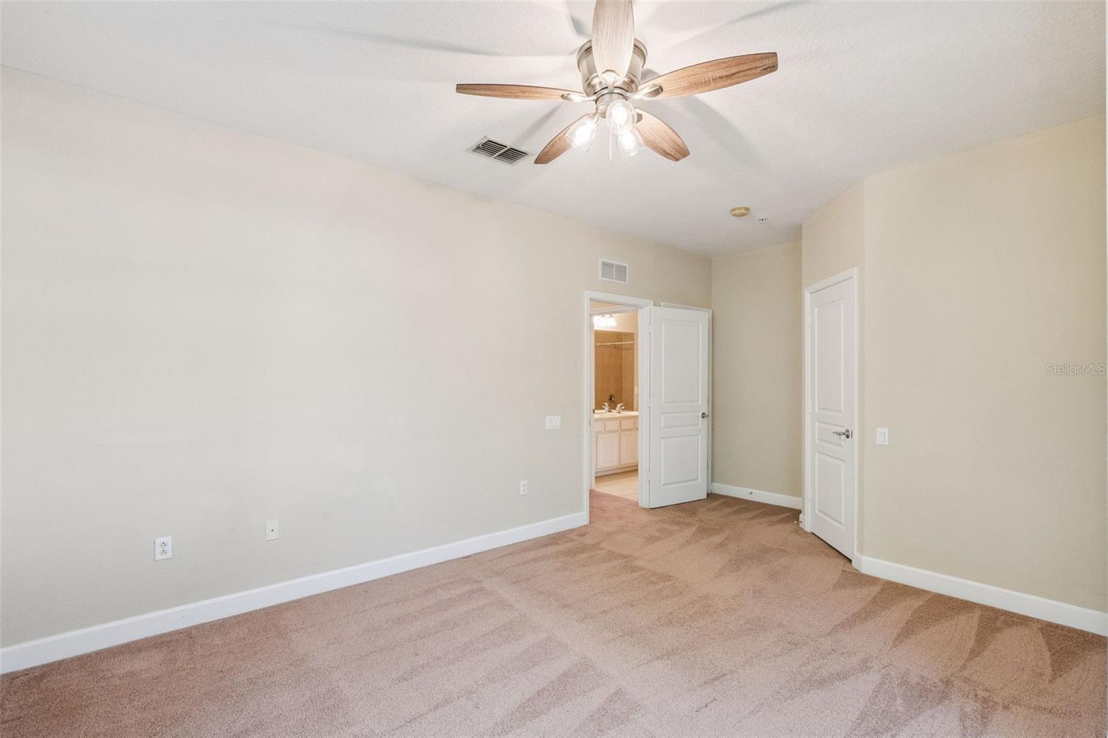 Image 38 of 64 For 3099 Metro Sevilla Drive 101