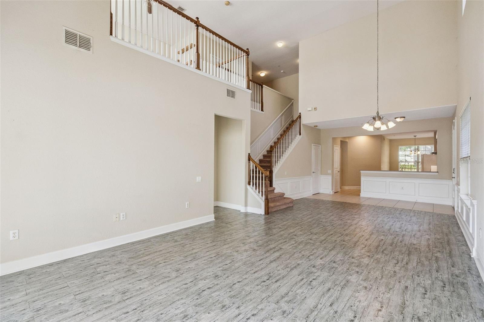 Image 9 of 64 For 3099 Metro Sevilla Drive 101