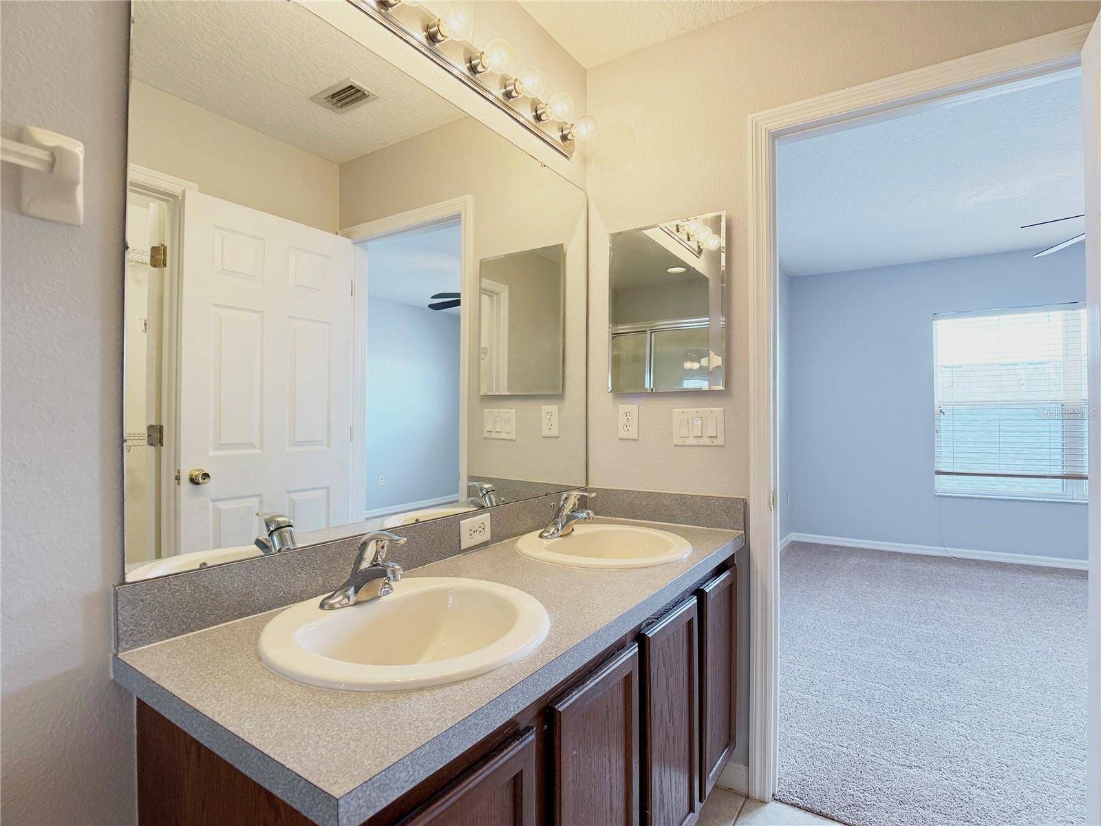 Image 15 of 22 For 6919 Pasturelands Place