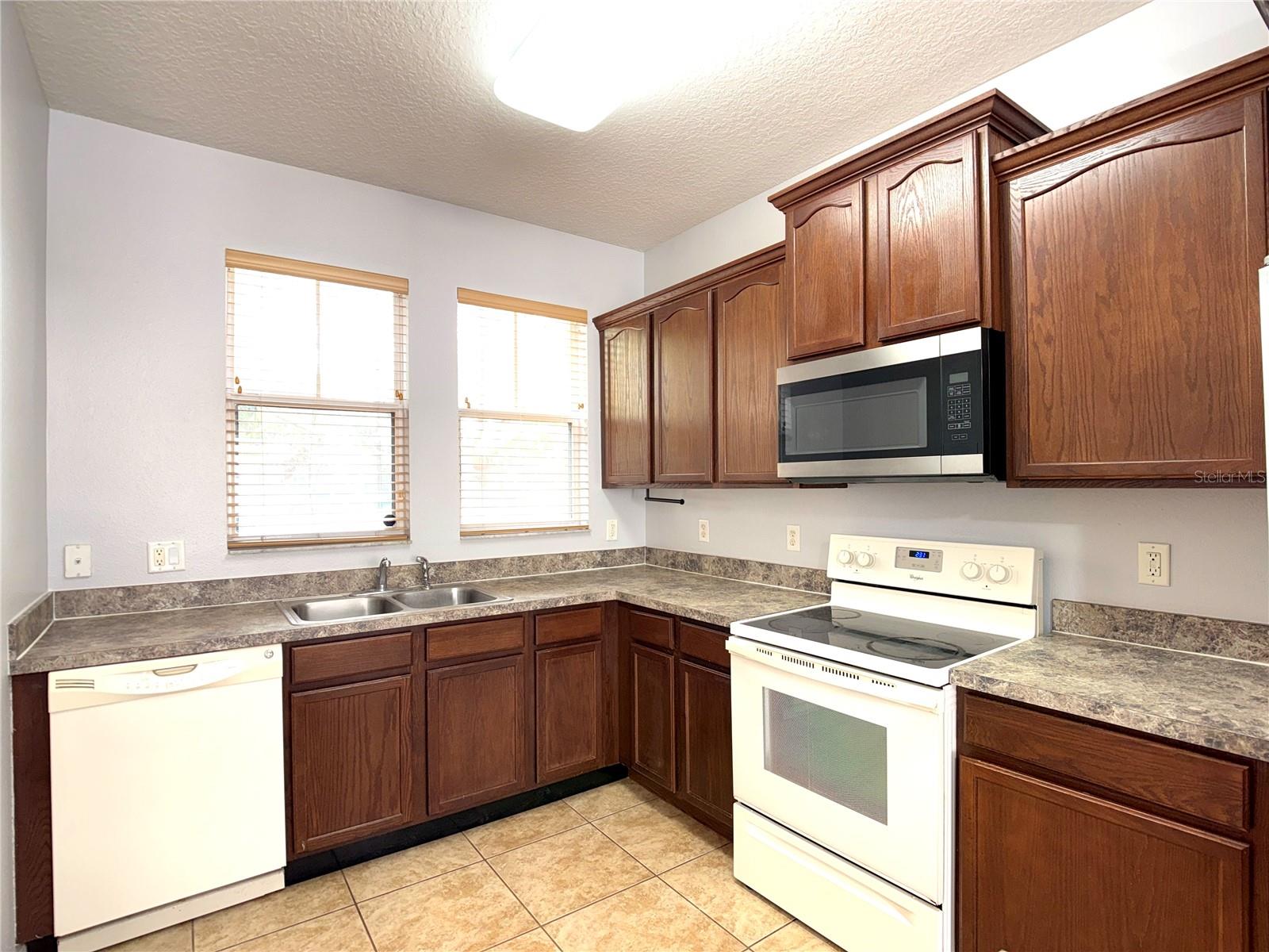 Image 3 of 22 For 6919 Pasturelands Place