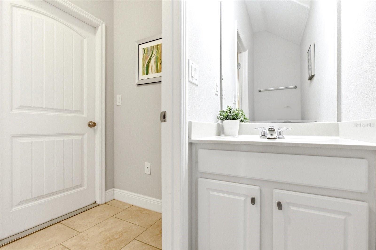 Image 25 of 51 For 4201 Oakview Drive