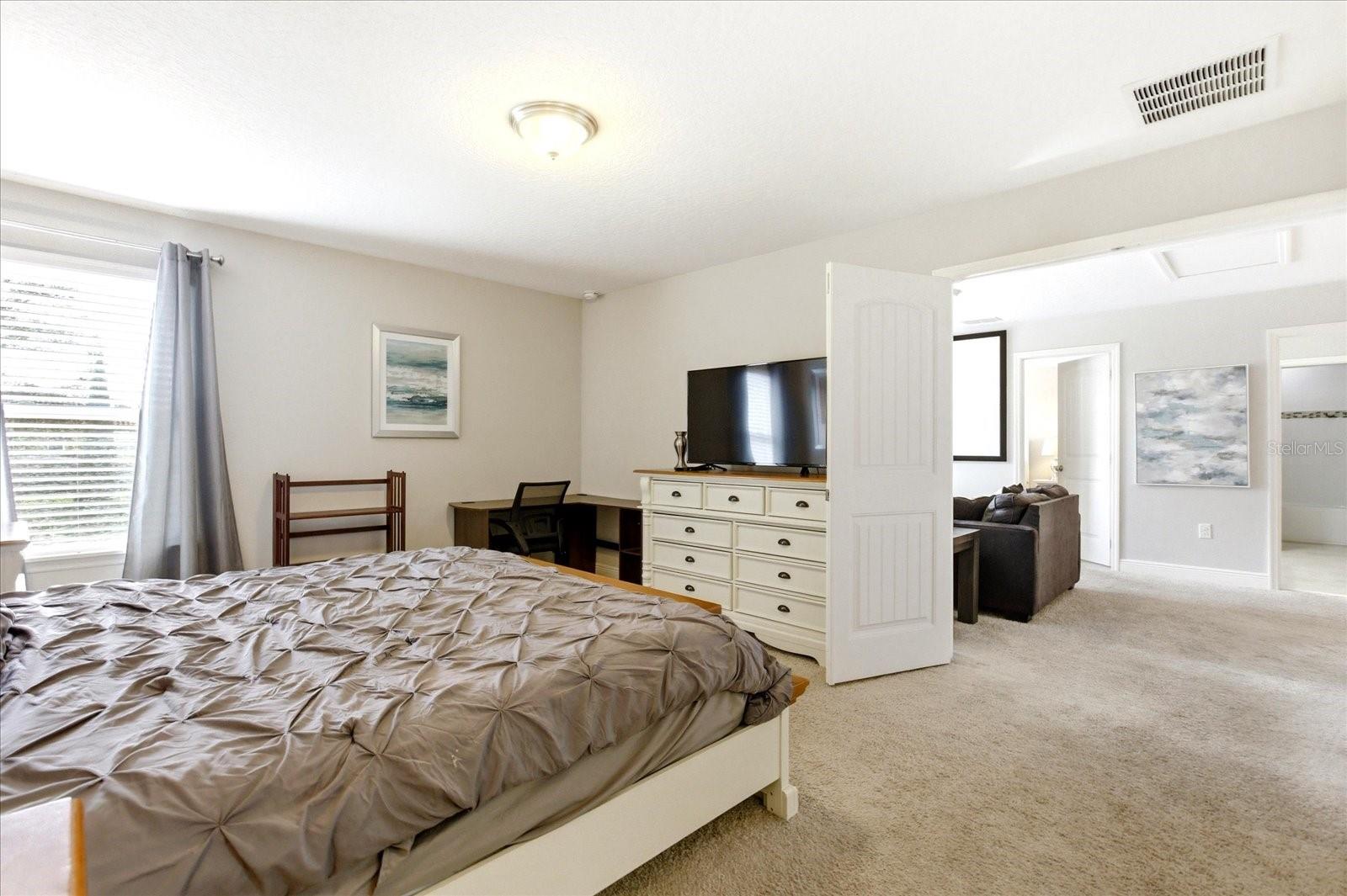 Image 43 of 51 For 4201 Oakview Drive