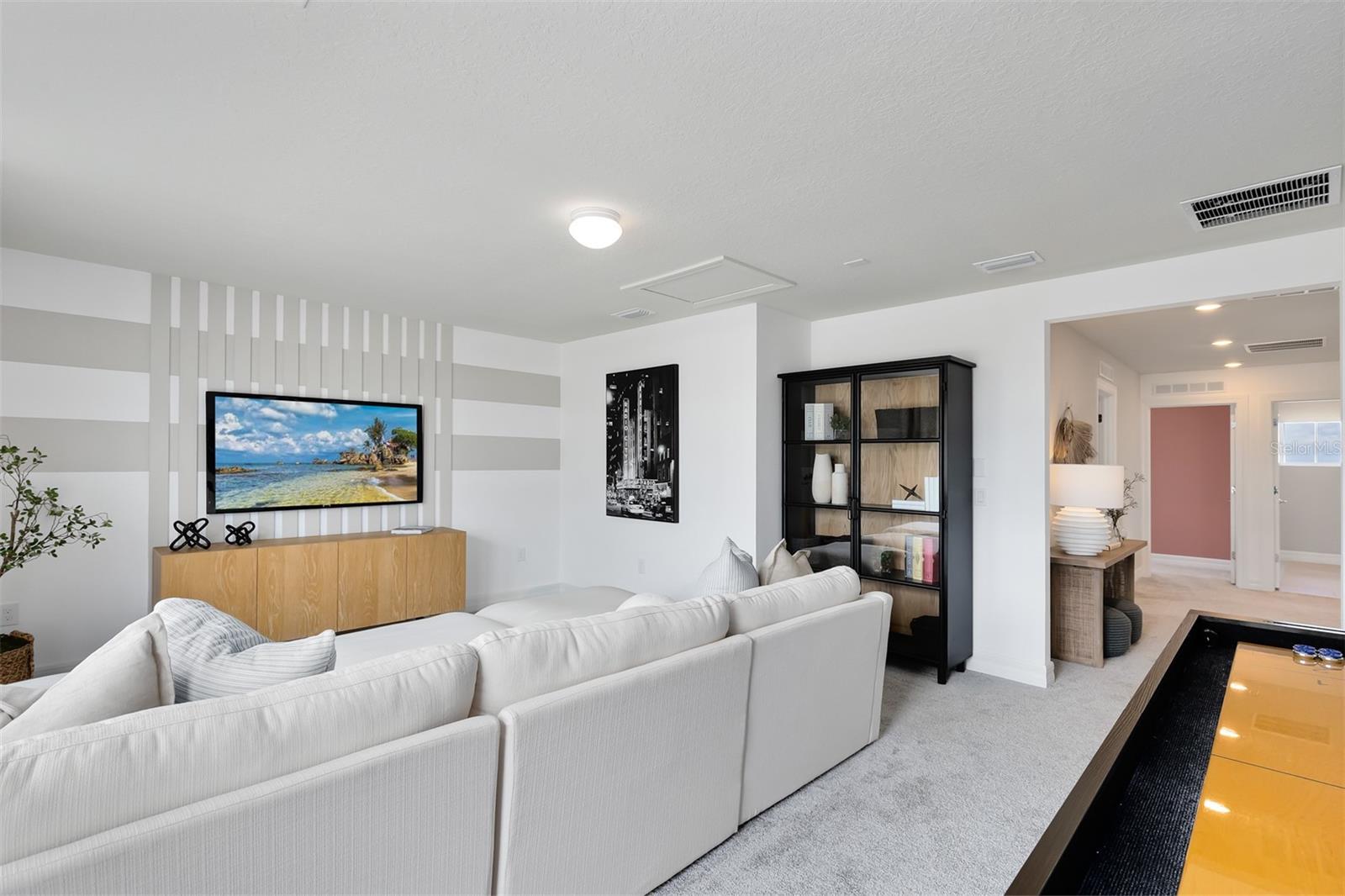 Image 19 of 31 For 15318 Soaring Bluff Drive