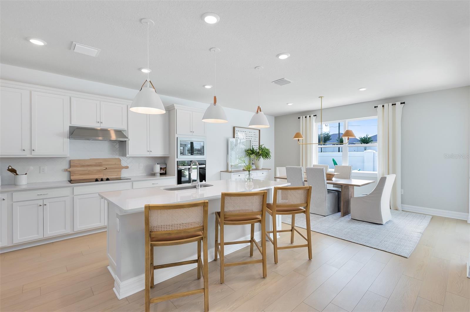 Image 5 of 31 For 15318 Soaring Bluff Drive