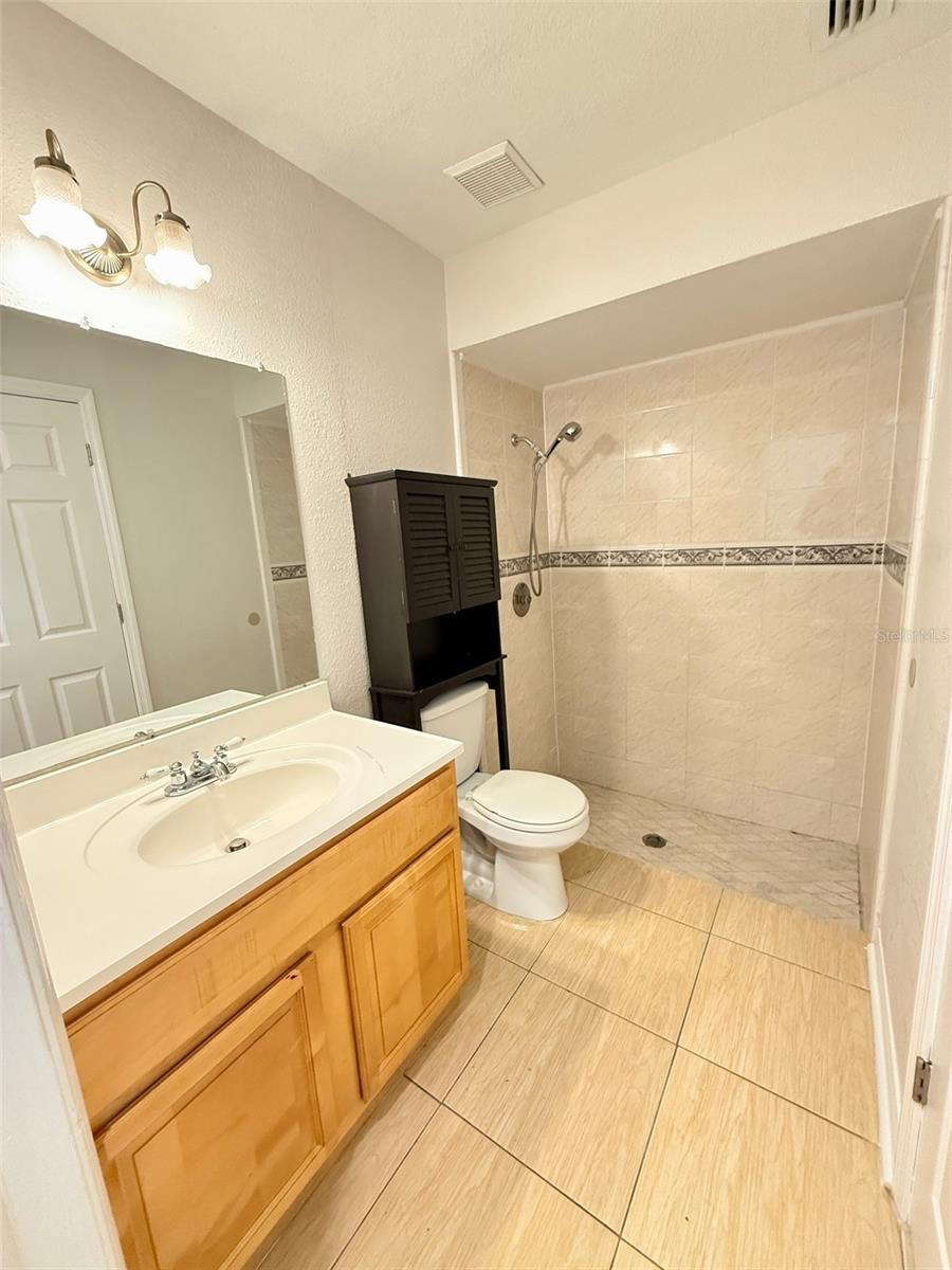 Image 8 of 11 For 908 Tucker Avenue