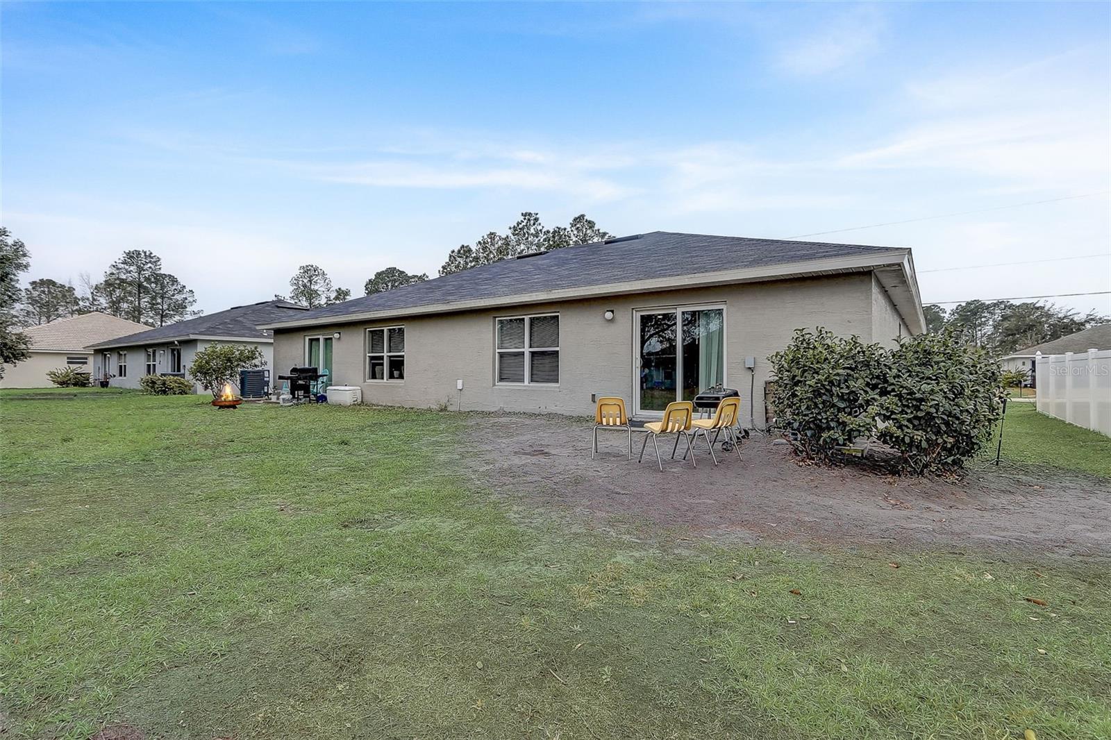 Image 14 of 16 For 5 Rainbow Lane