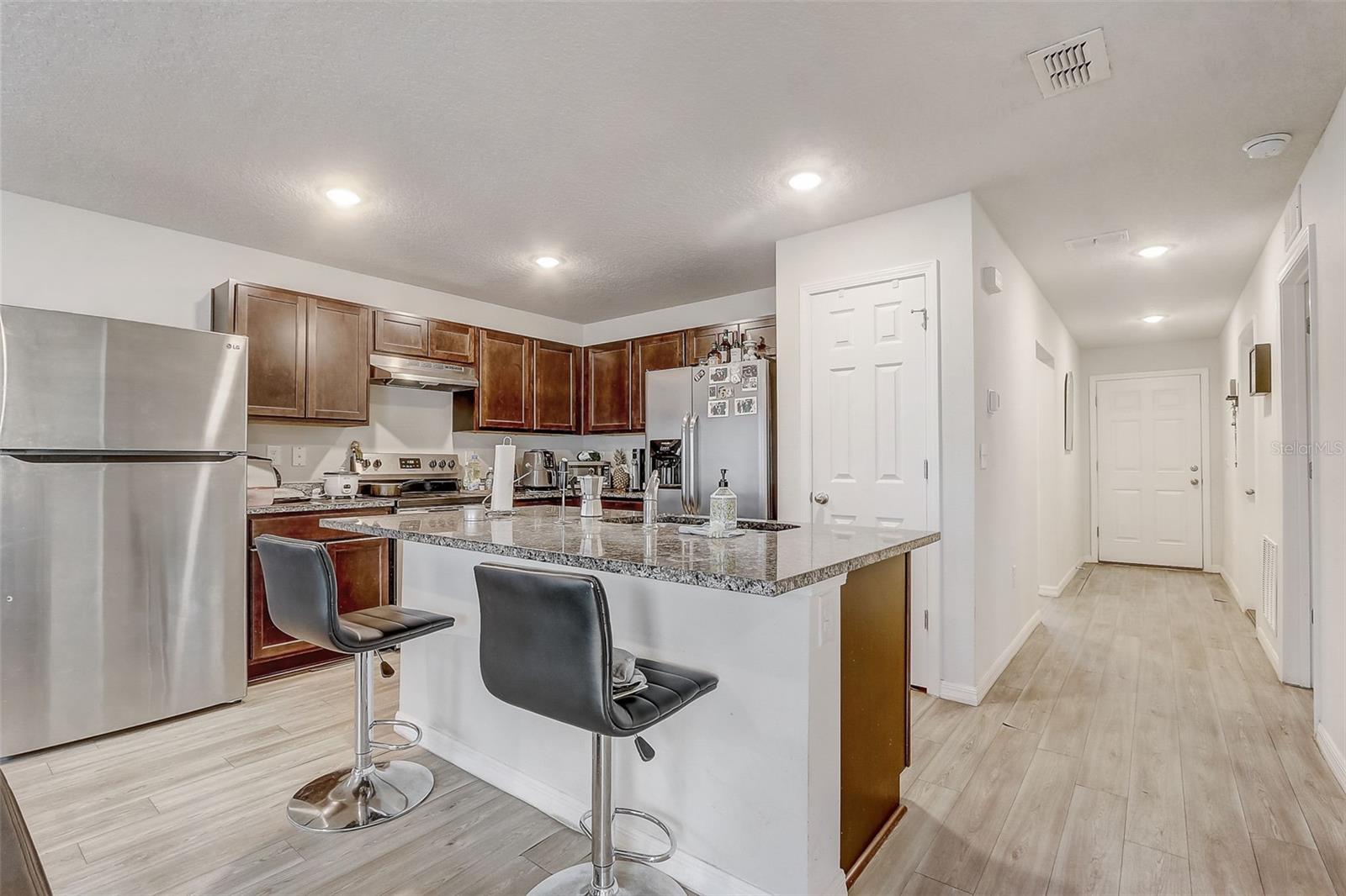 Image 4 of 16 For 5 Rainbow Lane