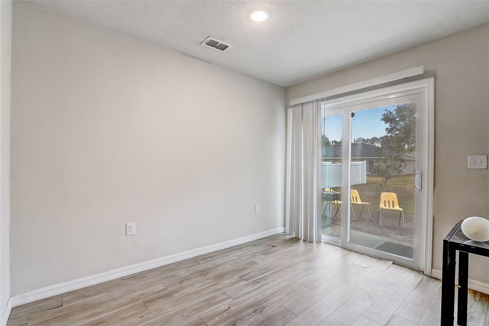 Image 8 of 16 For 5 Rainbow Lane