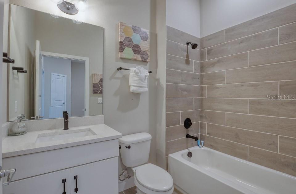 Image 21 of 26 For 2104 Broome Street