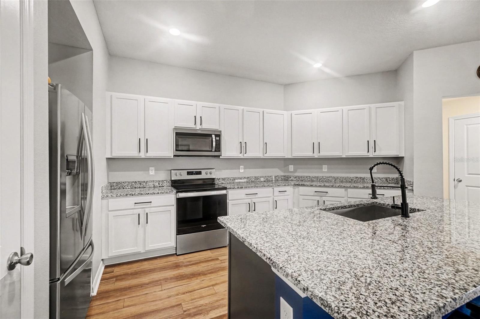 Image 6 of 25 For 2449 Begonia Street