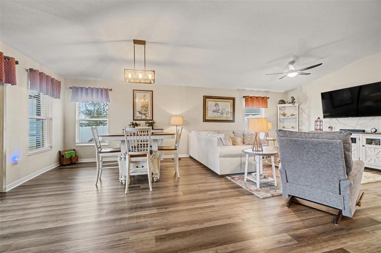 Image 9 of 25 For 2449 Begonia Street