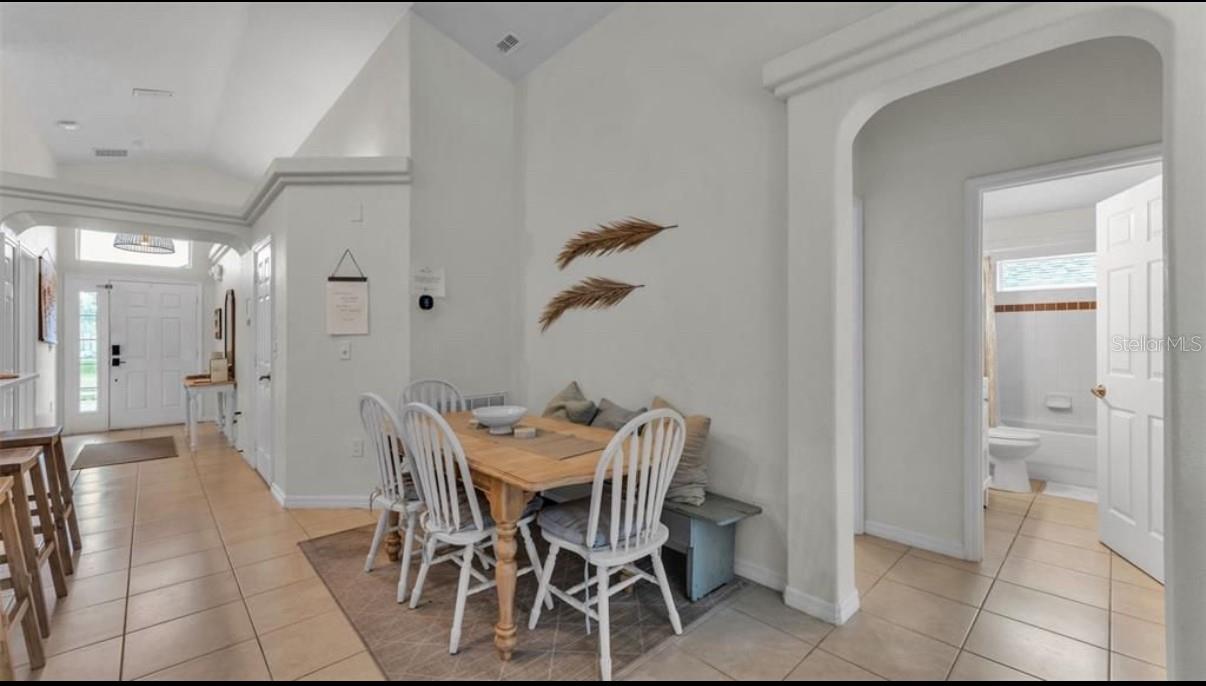 Image 6 of 9 For 462 Vizcay Way