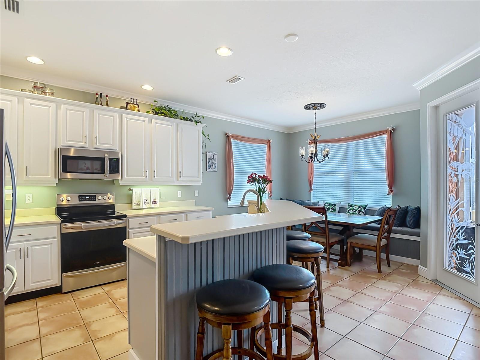 Image 11 of 37 For 6828 Sombras Way