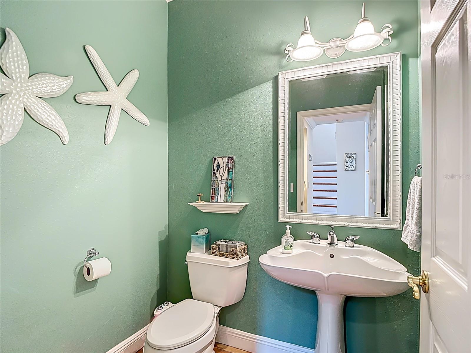 Image 16 of 37 For 6828 Sombras Way