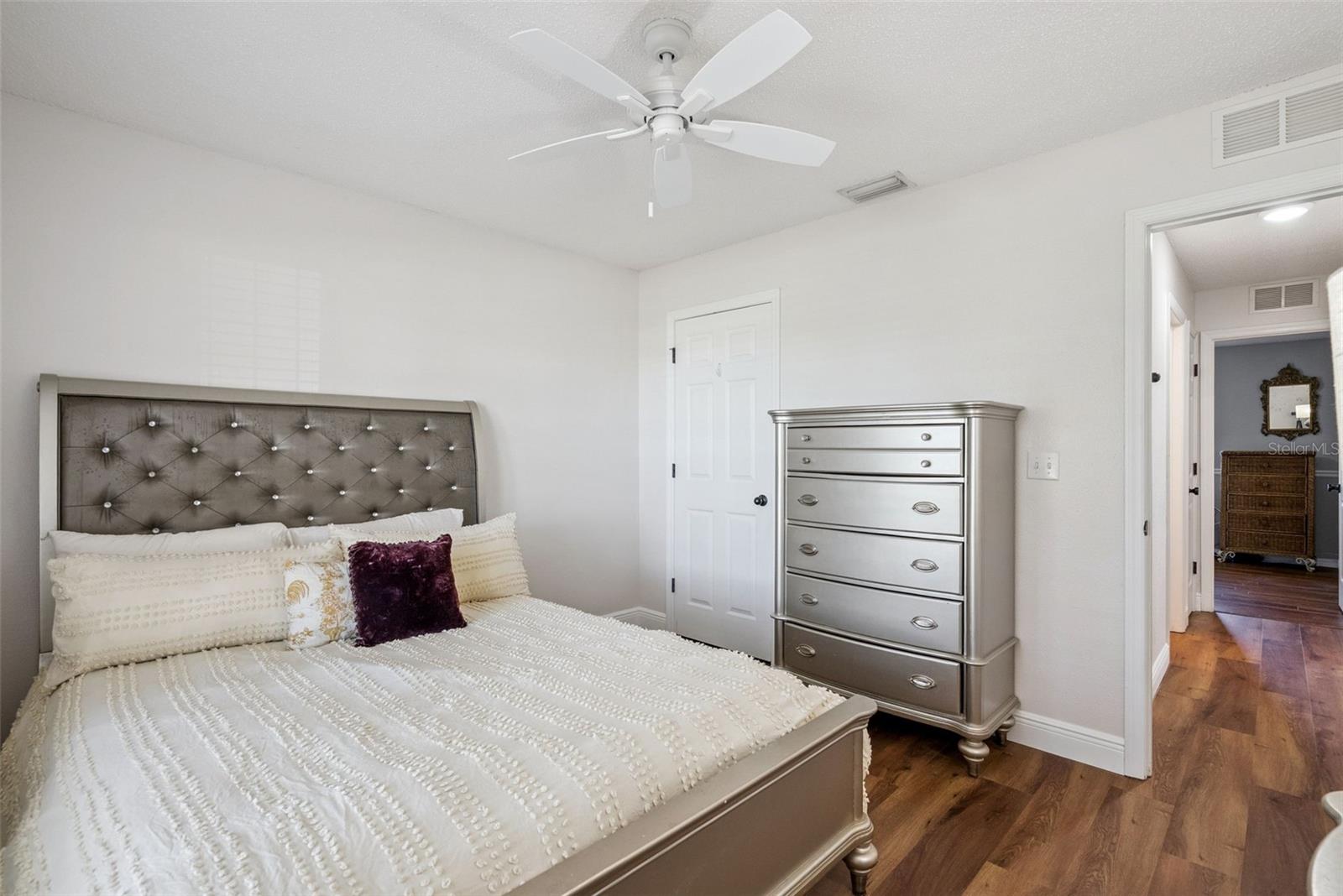 Image 19 of 48 For 2500 Courtland Boulevard