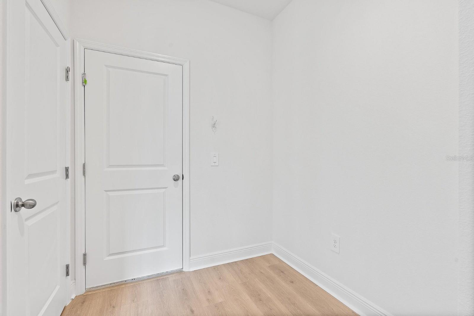 Image 34 of 40 For 2276 Hen Road