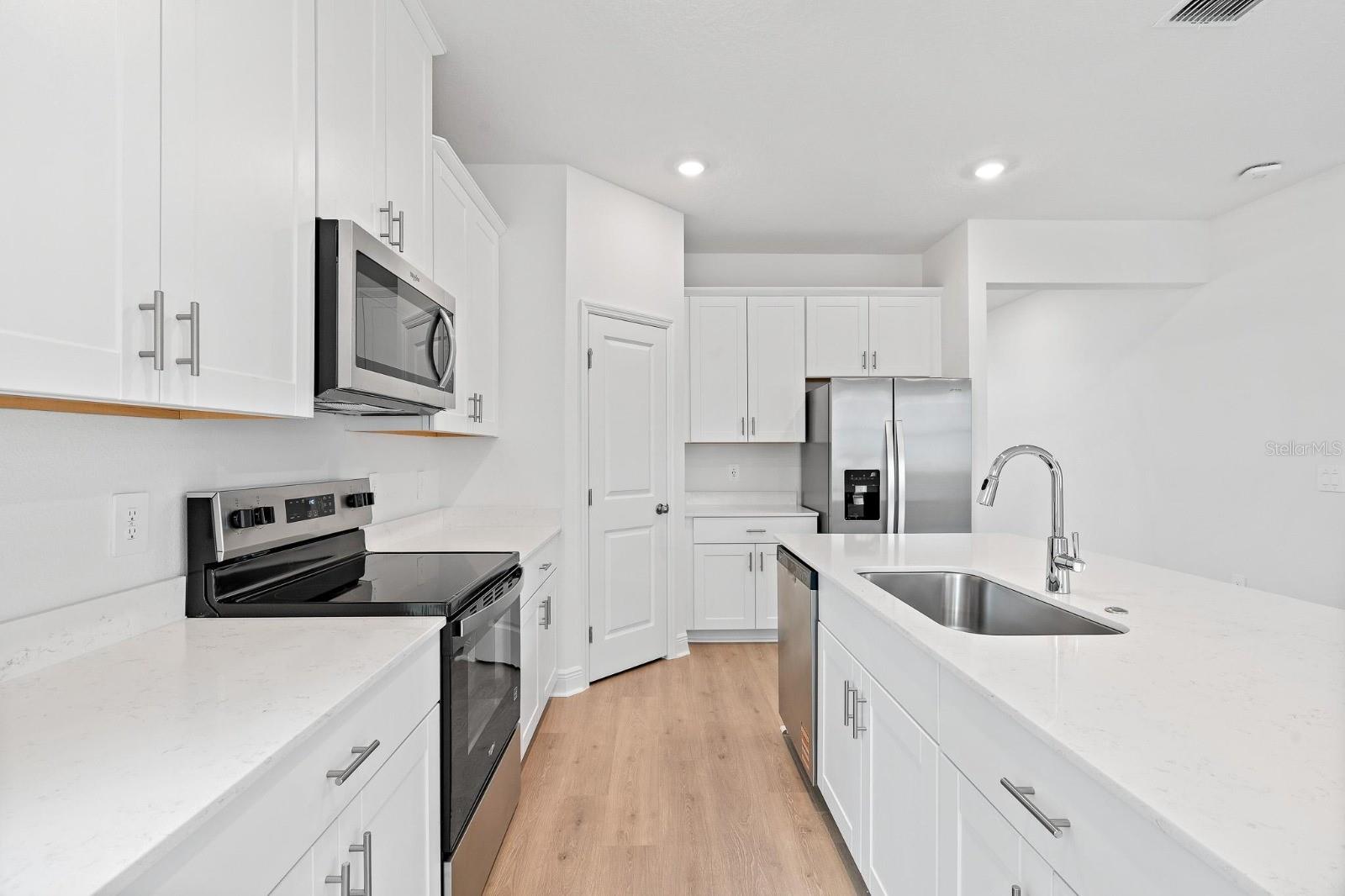 Image 8 of 40 For 2276 Hen Road