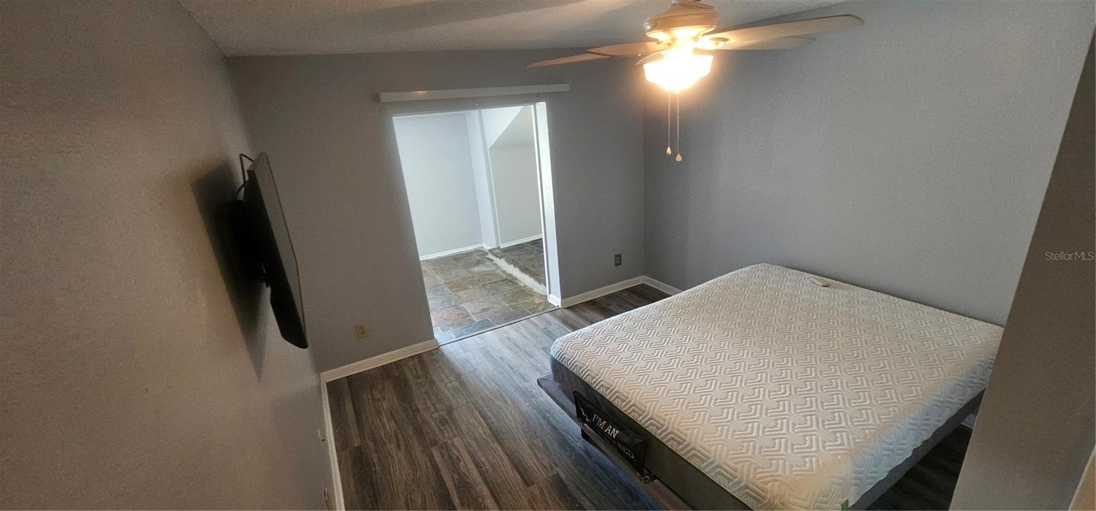 Image 16 of 46 For 4075 Shoreside Circle